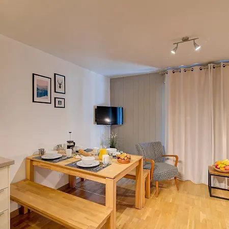Fermes Du Montenvers B11 - Alpes Travel - - Sleeps 4 * شامونكس