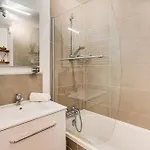 Апартаменты Fermes Du Montenvers B11, Alpes Agency, Chamonix, Sleeps 4 Шамони