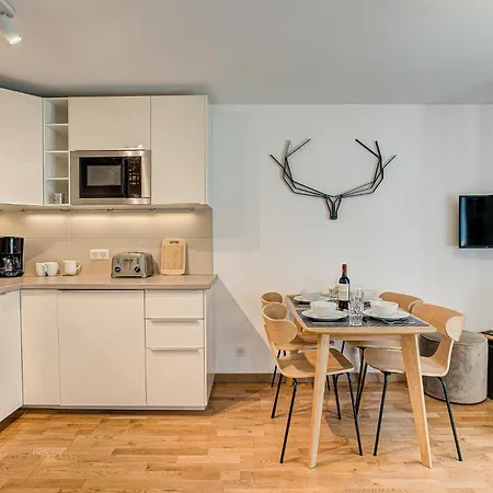 Daire Fermes Du Montenvers B11 - Alpes Travel - - Sleeps 4 *